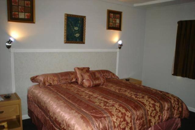 Shangri La Motel Ocala Szoba fotó